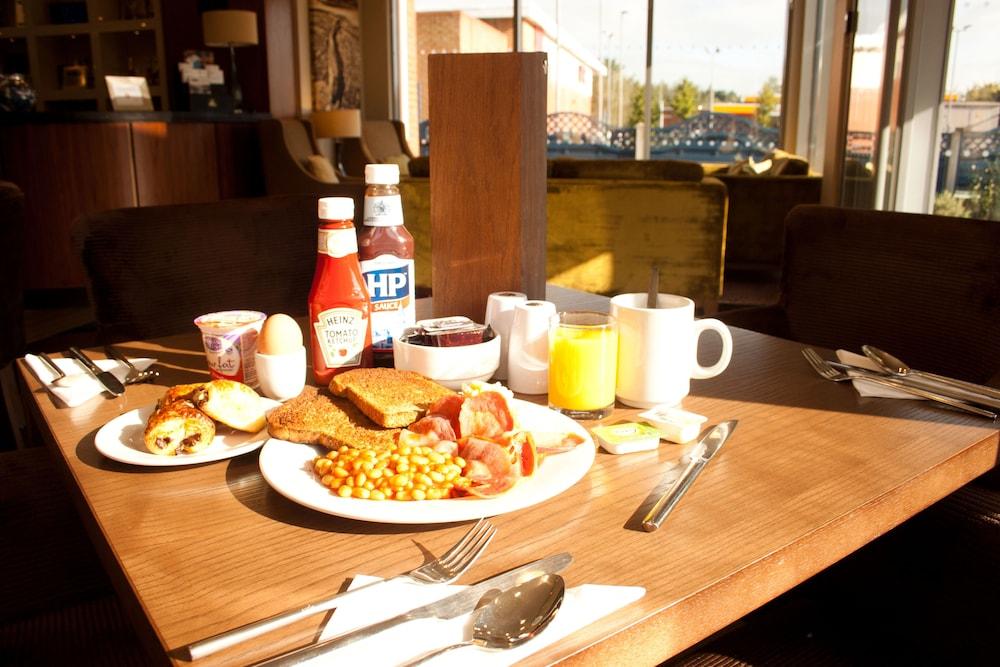 Best Western Pontypool Metro Hotel Kültér fotó