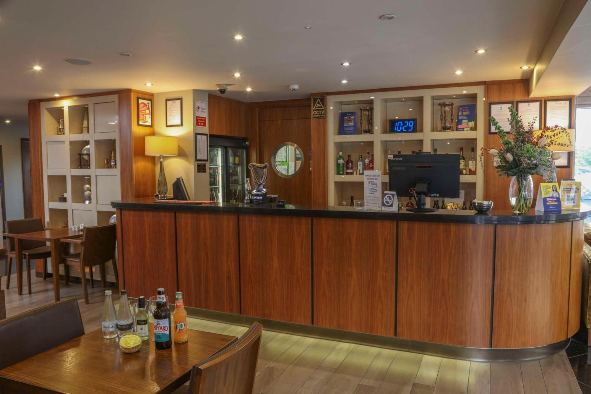 Best Western Pontypool Metro Hotel Kültér fotó
