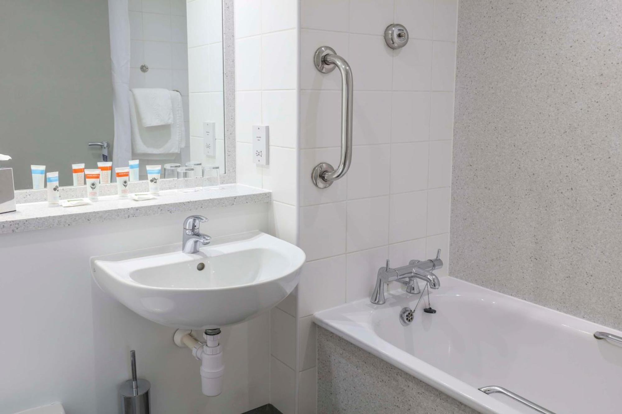 Best Western Pontypool Metro Hotel Kültér fotó
